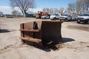 Large Excavation Bucket Fitting Full Size Excavator