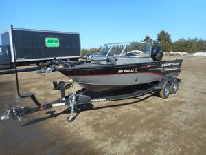2014 Tracker Pro Guide V175 with Four Stroke Mercury Motor