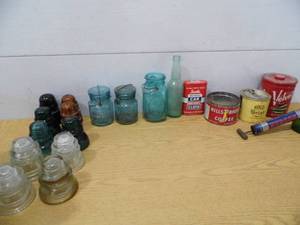 Vintage Tins - Insulators
