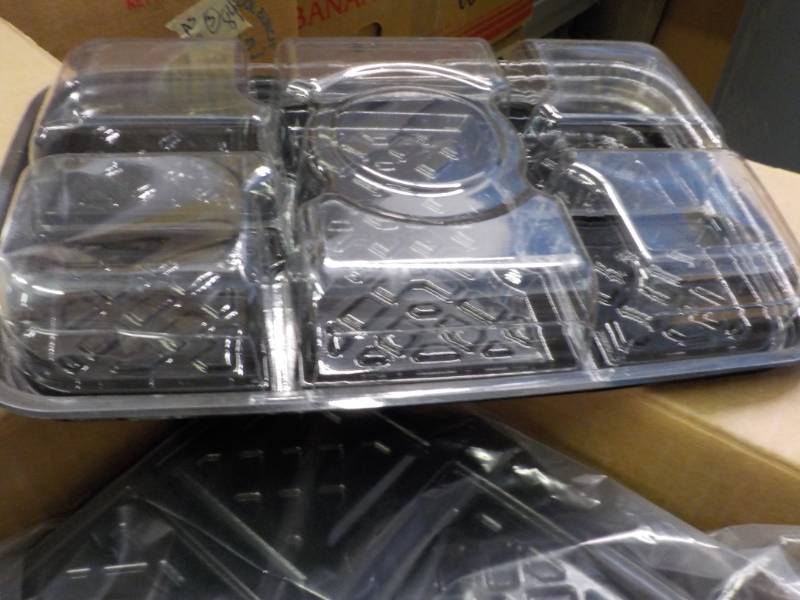 Case of 100 Food Containers with Co...