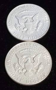 2 AU-UNC 1964 KENNEDY SILVER HALF DOLLARS