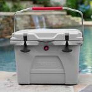 lot 154 image: Everbilt 26 qt. High-Performance Co...