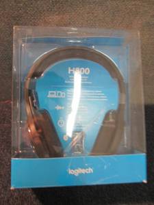 lot 8 image: Logitech Wireless Headset, tested...
