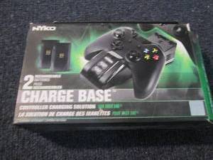 lot 61 image: Nyko Controller Charge Base Batteri...