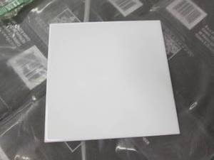 lot 124 image: 12 Cases Jeffrey Court Fresh White ...