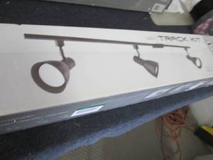 lot 162 image: Lithonia Lighting Dimmable Step Baf...