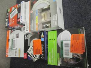 lot 242 image: 5 Assorted Lighting Products...
