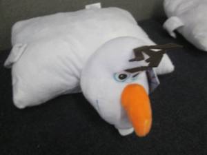 lot 280 image: Pillow Pets Disney Frozen II Olaf S...
