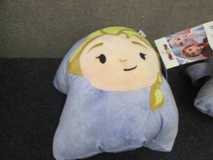 lot 283 image: Pillow Pets Disney Frozen II Elsa R...