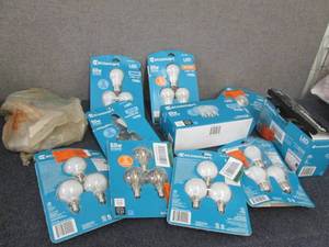 lot 320 image: Lot of Assorted Ecosmart Bulbs...