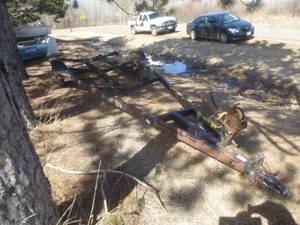 lot 4 image: Steel Bunk Trailer Parts