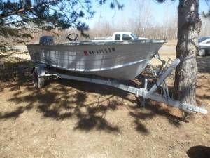 lot 7 image: 1988 Starcraft Aluminum Boat