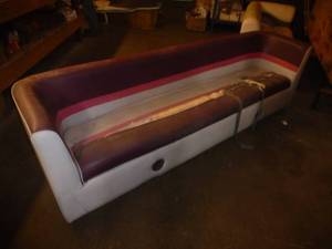 lot 37 image: Pontoon Couch Maroon