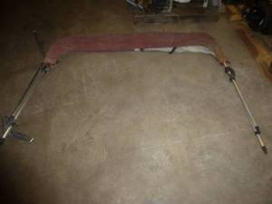 lot 108 image: Bimini White With Maroon