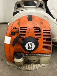 lot 19 image: Stihl BR450 Backpack Blower