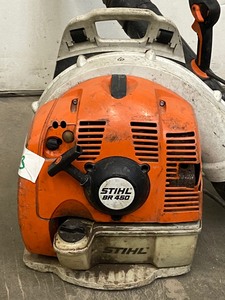 lot 19-B image: Stihl BR450 Backpack Blower