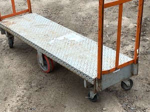 lot 36 image: Warehouse Stocking Cart