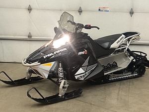 lot 1 image: 2013 Polaris Switchback Adventure 600 Snowmobile