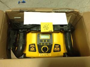 Dewalt 2800 Peak Amp Jump Starter 1000-Watt Power Inverter with Digital Compressor