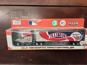 lot 16 image: Twins Collectible Baseball Limited Edition Kenworth 180 Scale