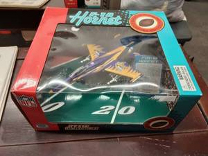 lot 28 image: Fleer Collectibles 172 Scales F-18 Hornet Vikings