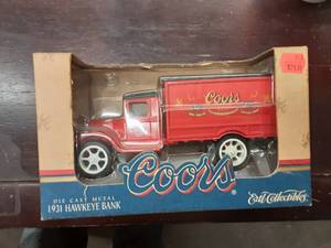 lot 42 image: Ertl Coors 1931 Hawk Eye Bank Die Cast