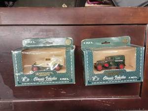 lot 85 image: 2-Ertl Anheuser Bush Classic Cars 143 Scale