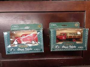 lot 88 image: 2-Ertl Anheuser Bush Classic Cars 143 Scale