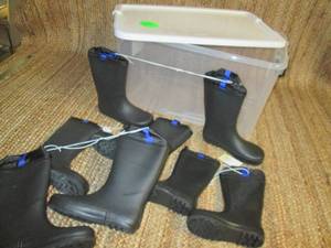 lot 33 image: Tote Full of Rain boots Many Sizes...