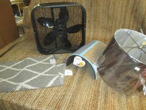 lot 93 image: Cat Cave Cat Scratcher & Holmes Box...