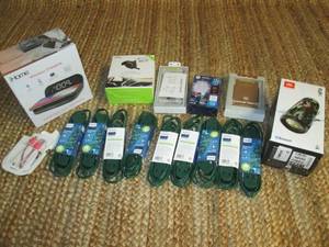 lot 104 image: Assorted Electronics PLT...