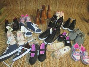 lot 116 image: Girls & Ladies Shoes (Various Size...