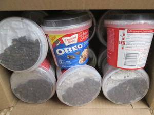 lot 177 image: Case of Duncan Hines Oreo Cake Cups...