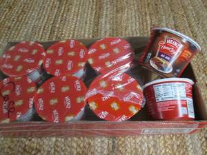 lot 199 image: Case of Heinz Homestyle Gravy (Au J...