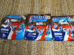 lot 231 image: (3) 9.70oz, Bags of Snickers Minis...