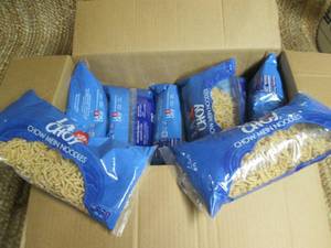 lot 234 image: Case of La Choy Chow Mein Noodles (...