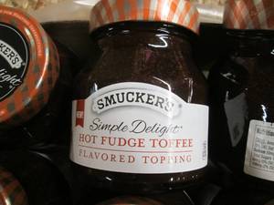 lot 247 image: Case Smuckers Simple Delight Hot Fu...
