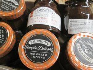 lot 249 image: Case Smuckers Simple Delight Hot Fu...