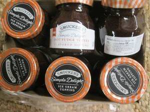 lot 250 image: Case Smuckers Simple Delight Hot Fu...