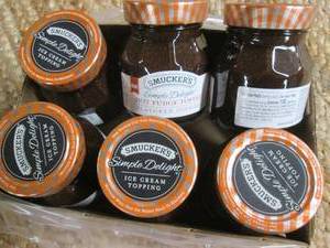 lot 252 image: Case Smuckers Simple Delight Hot Fu...