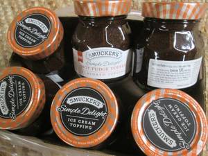 lot 255 image: Case Smuckers Simple Delight Hot Fu...