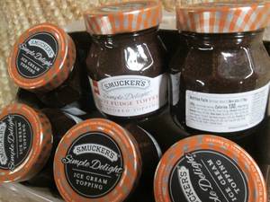 lot 256 image: Case Smuckers Simple Delight Hot Fu...