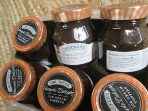 lot 259 image: Case Smuckers Simple Delight Hot Fu...