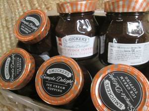 lot 268 image: Case Smuckers Simple Delight Hot Fu...