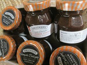 lot 275 image: Case Smuckers Simple Delight Hot Fu...
