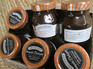 lot 276 image: Case Smuckers Simple Delight Hot Fu...