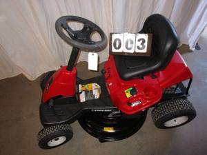 lot 3 image: Troy-Bilt 30 Rear Engine Riding Mower