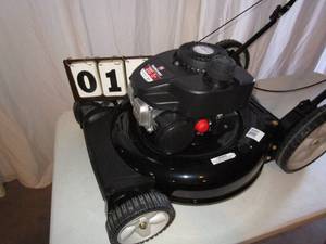 lot 14 image: Yard Machines 21 Push HW SDMulch Lawn Mower