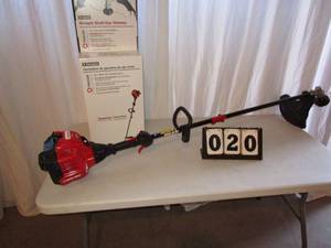 lot 20 image: Troy-Bilt Straight Shaft Gas Trimmer