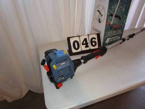 lot 46 image: Senix Gas Grass Trimmer
